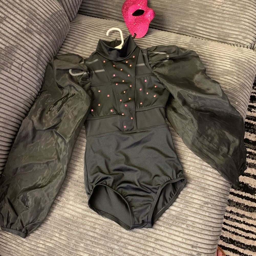 Girls dance costume